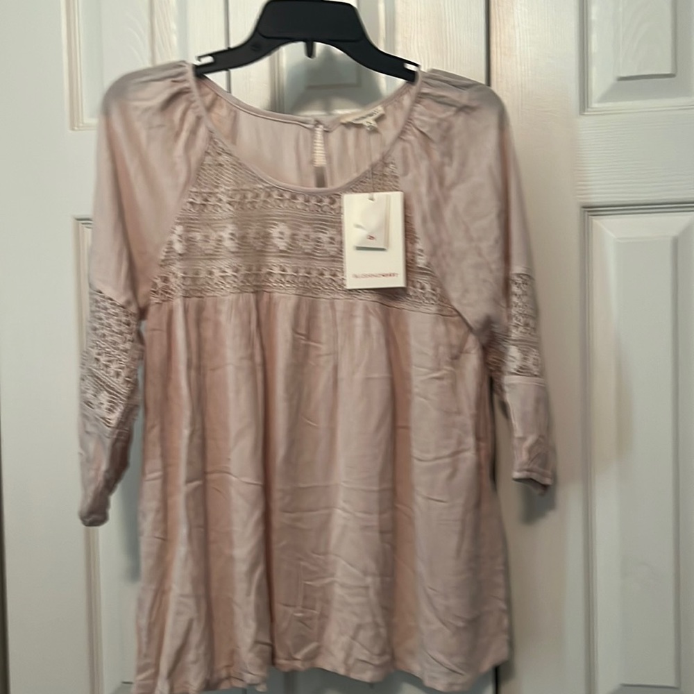 🚨SOLD!!!🚨 Blushing Heart Blouse